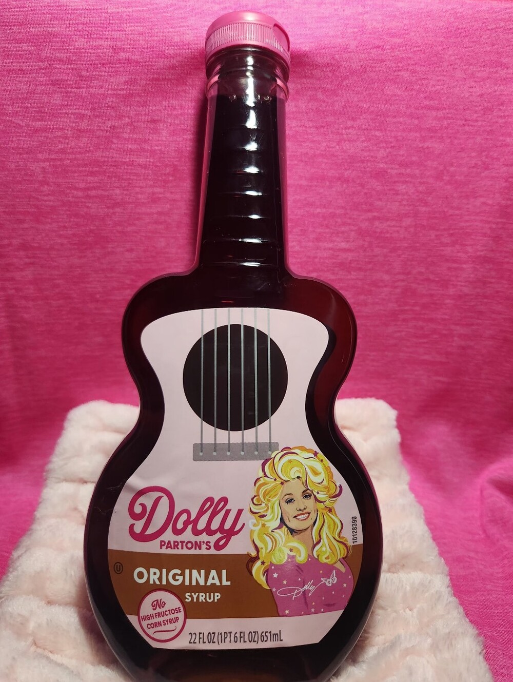 Dolly Parton's Syrup 22 FL OZ Guitar Bottle
